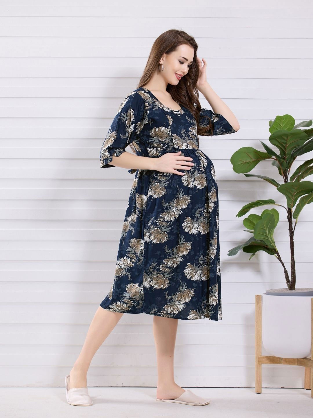 

Arela Printed Nightdress, Green