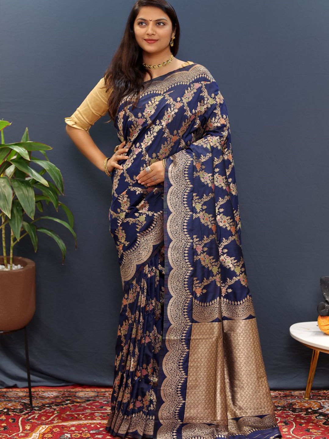 

amirat Ethnic Motifs Woven Design Zari Pure Silk Banarasi Saree, Navy blue