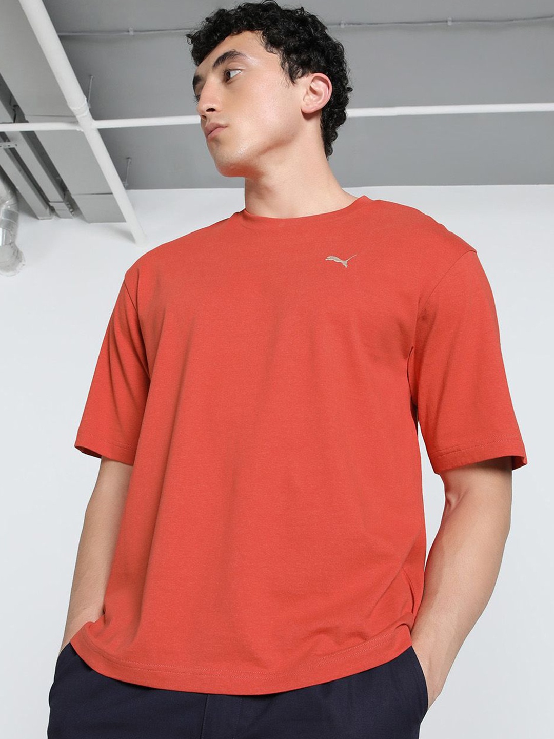 

Puma Men Wardrobe Essentials Relaxed Fit Tee, Rust