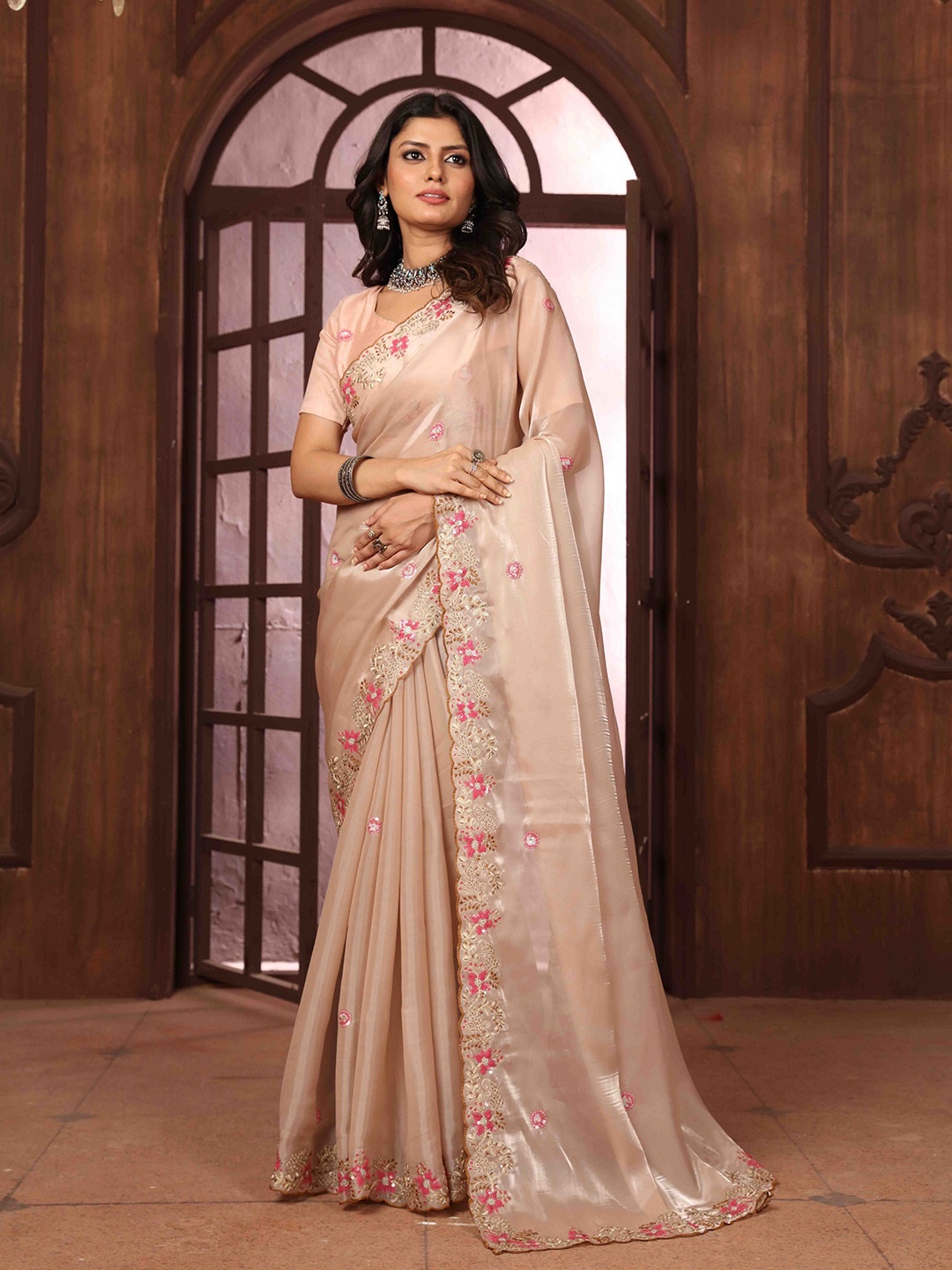 

Blissta Floral Sequinned Saree, Peach