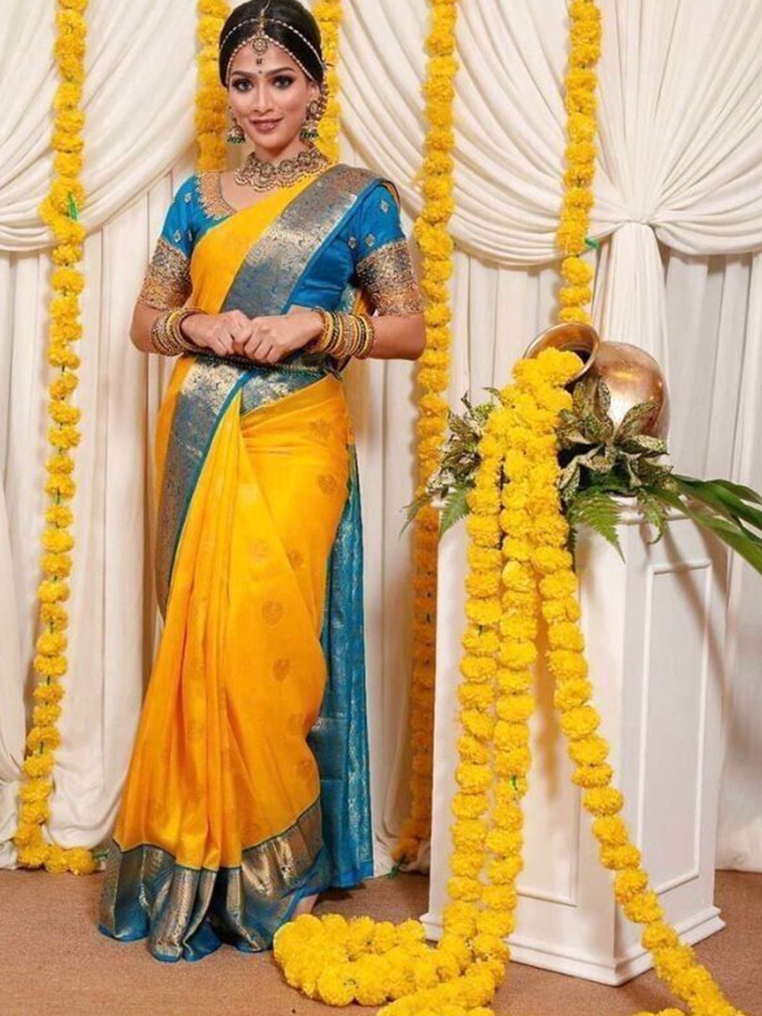 

bansari textiles Woven Design Zari Pure Cotton Kota Saree, Yellow