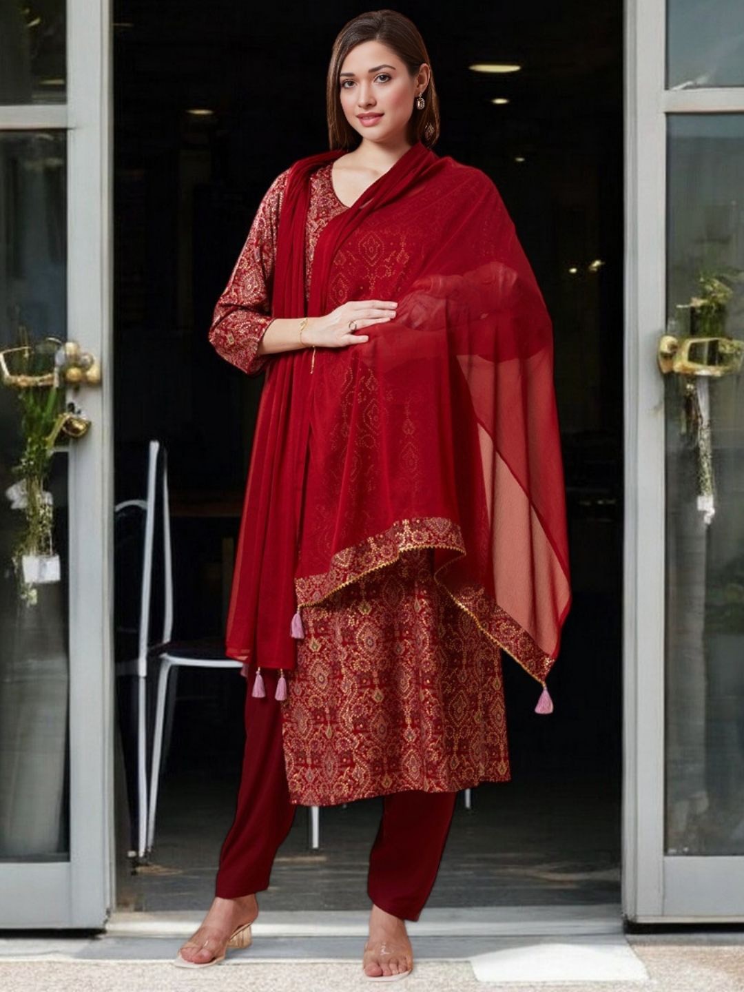 

True Shape Women Bandhani Regular Thread Work Kurta with Salwar & With Dupatta, Maroon