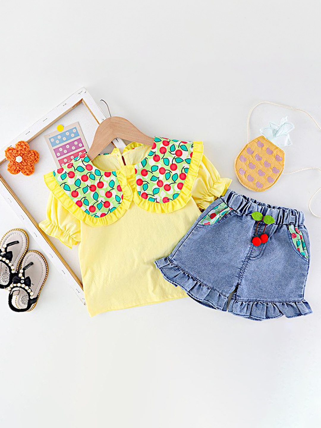 

BAESD Girls Printed Top with Shorts, Yellow