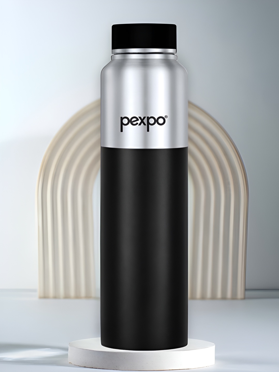 

Pexpo Silver-Toned & Black Single Stainless Steel Single Wall Vacuum Water Bottle