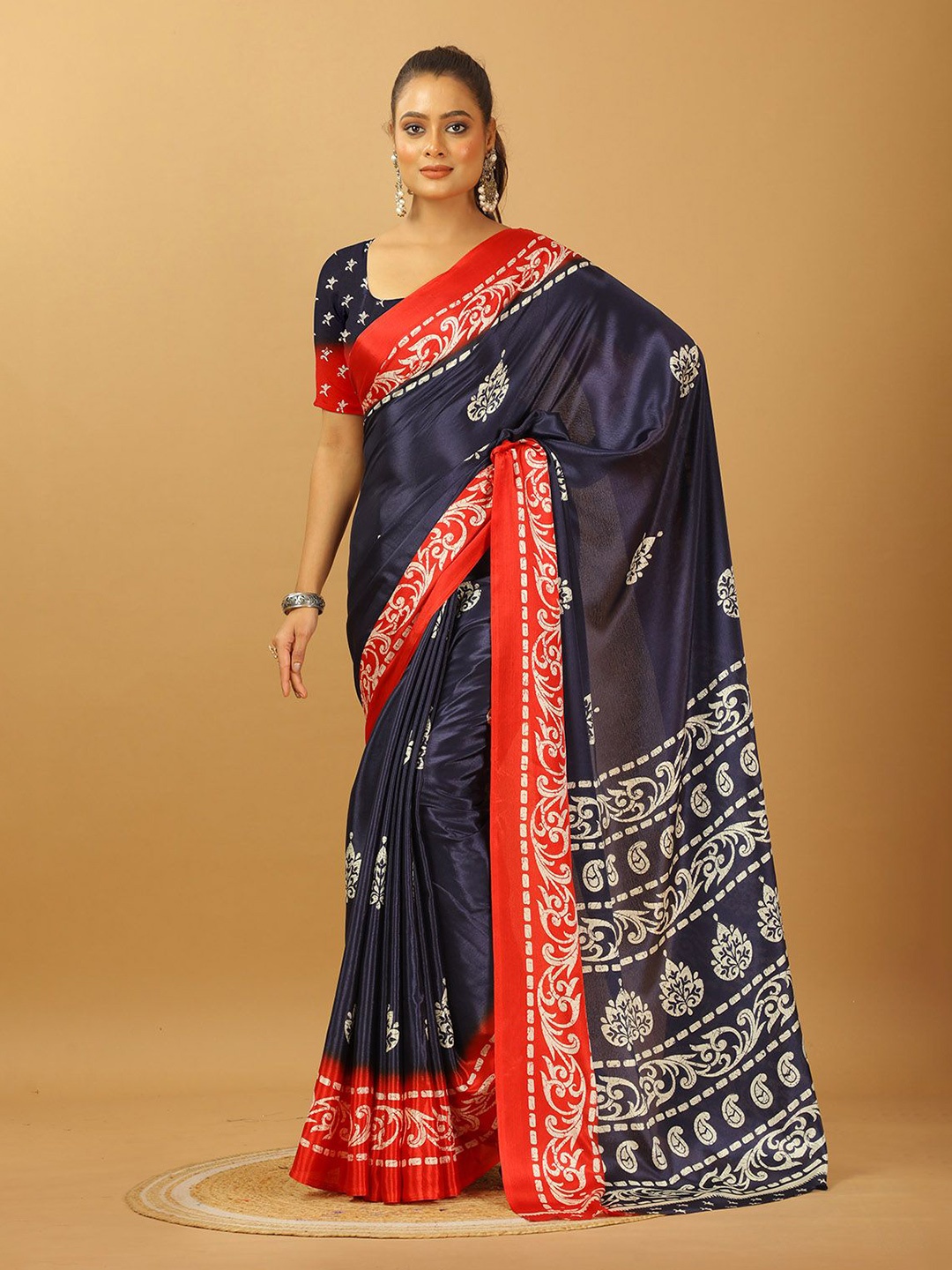 

A.V.M. SILK MILLS Batik Printed Pure Crepe Saree, Navy blue