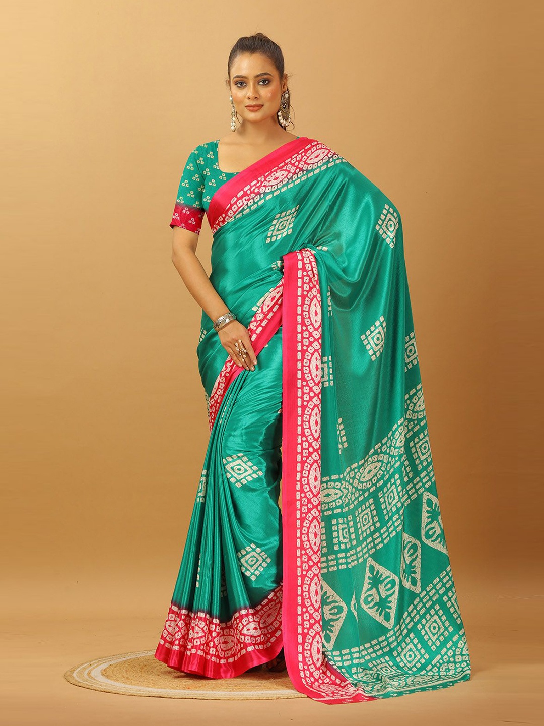 

NIRMAL CREATION Ethnic Motifs Pure Crepe Saree, Green