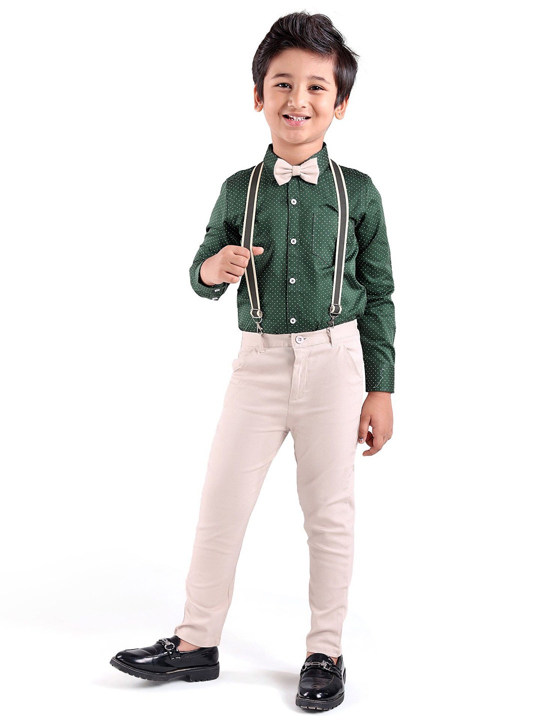 

Mark & Mia Boys Printed Long Sleeves Shirt With Trousers And Suspender, Green