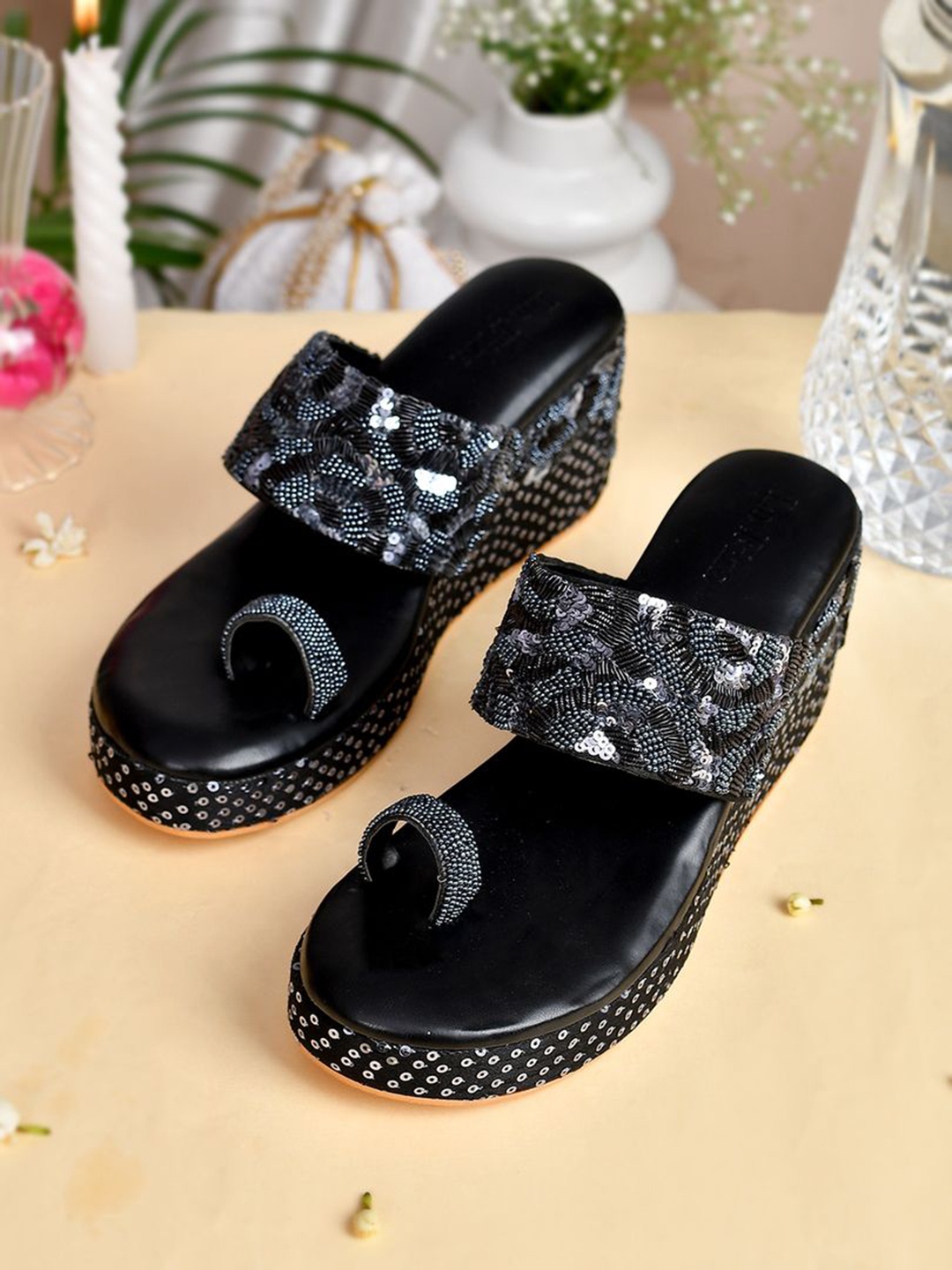 

La Fiza Embellished PU Wedge Sandals, Black