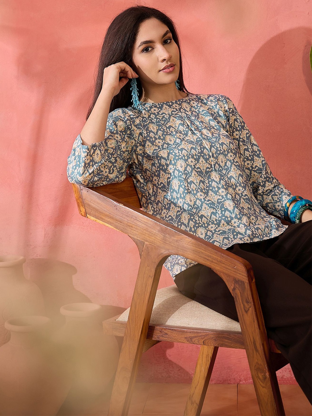 

Sangria Women Printed Round Neck Top, Blue
