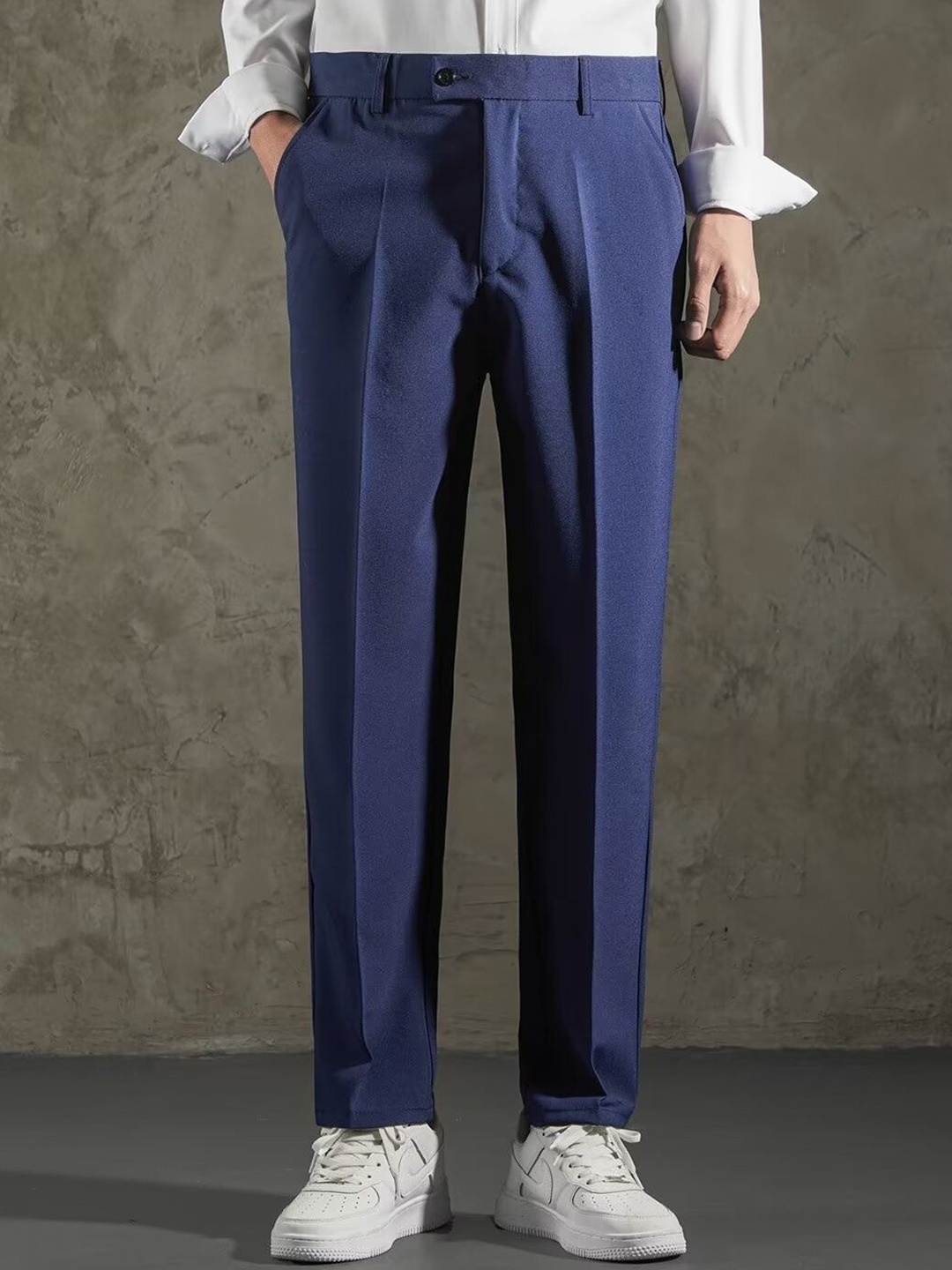 

StyleCast x Revolte Men Easy Wash Regular Fit Pleated Trousers, Blue