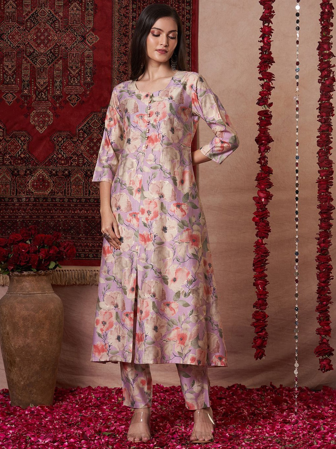 

GoSriKi Floral Printed Round Neck A-Line Kurta With Trousers, Lavender