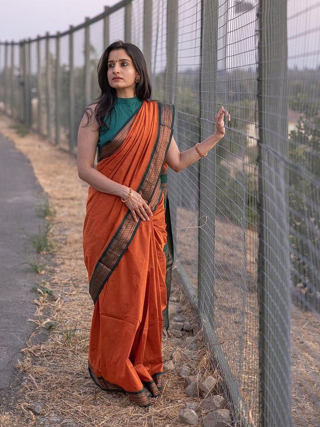 

bansari textiles Zari Kanjeevaram Saree, Orange