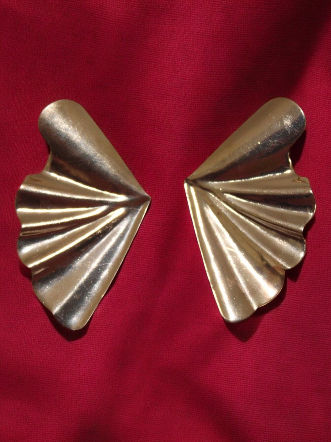 

Jolly Faces Contemporary Studs Earrings, Gold