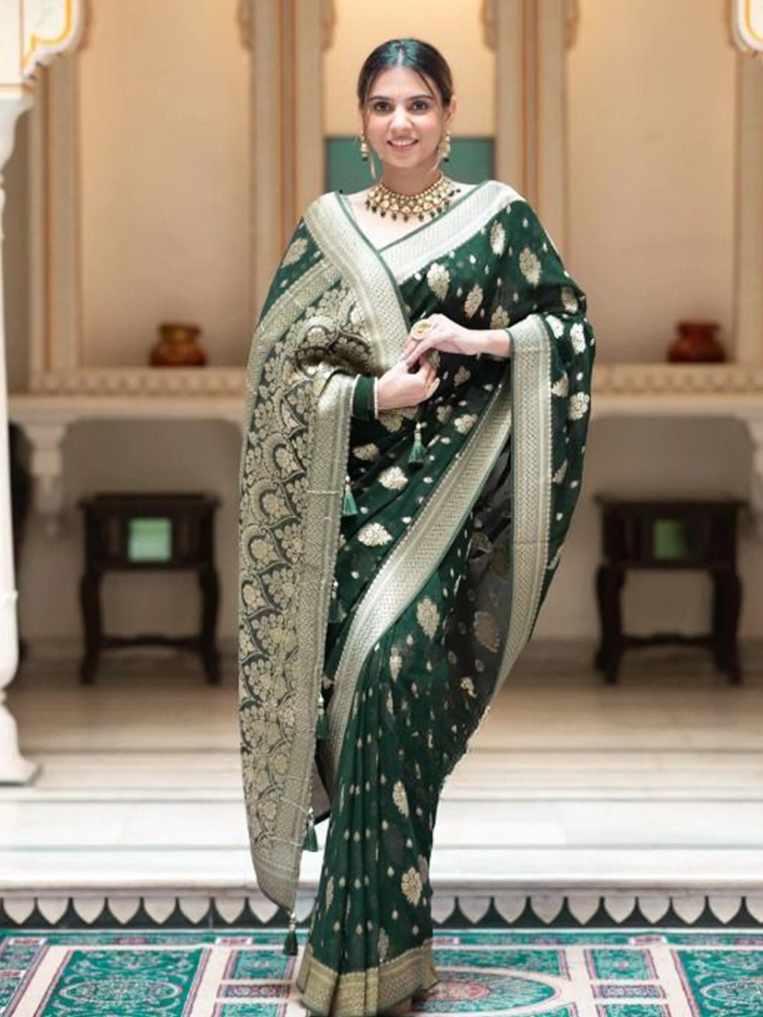 

bansari textiles Woven Design Zari Tussar Saree, Green