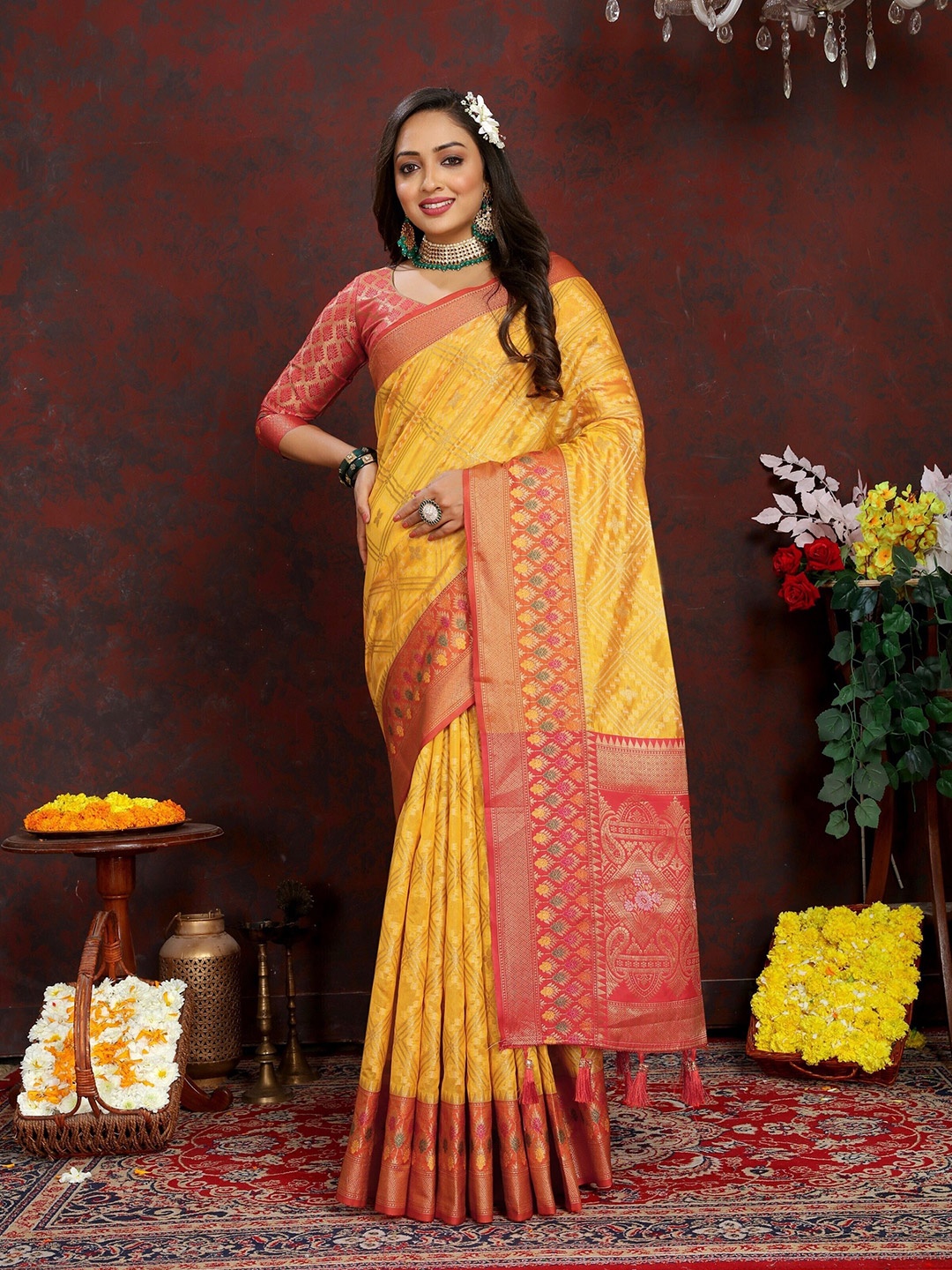 

bansari textiles Woven Design Zari Banarasi Saree, Yellow