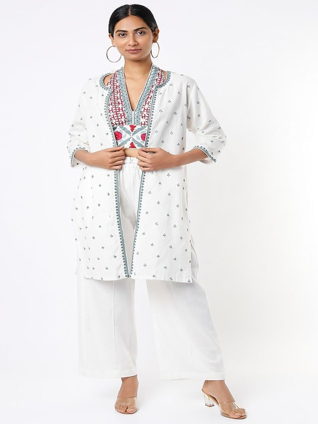 

LABEL SUGAR HAZEL Floral Printed Halter Neck Organic Cotton Top With Shrug & Palazzos, White