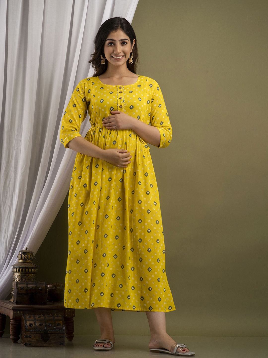 

UrbanRang Women Printed Maternity Pure Cotton Midi Dress, Yellow