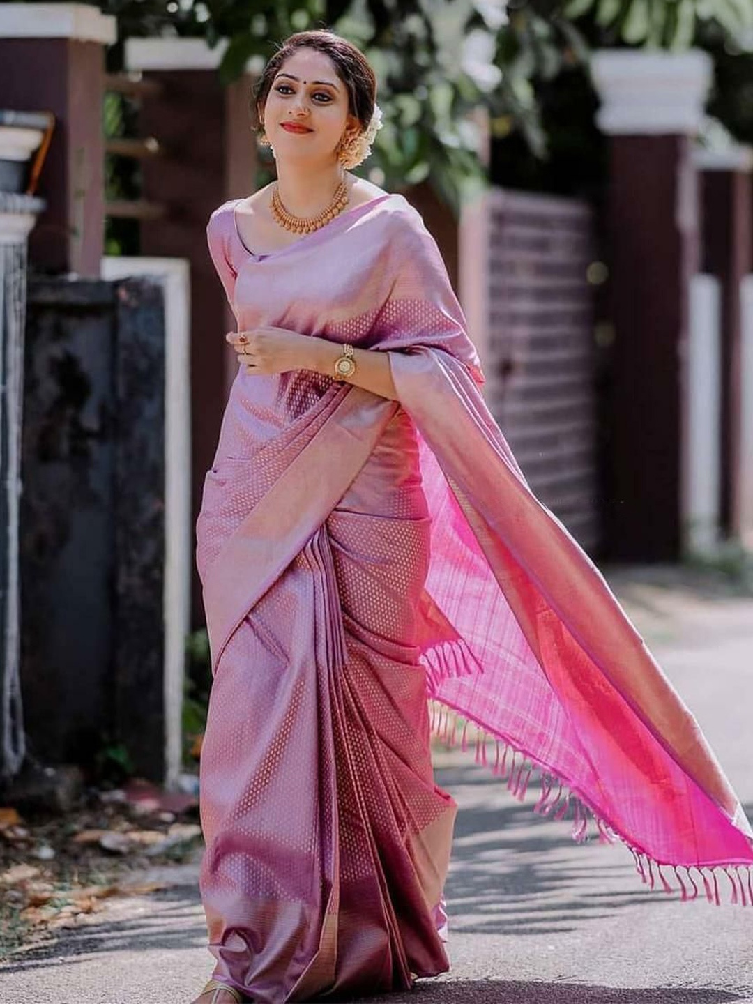 

bansari textiles Woven Design Zari Pure Silk Banarasi Saree, Pink