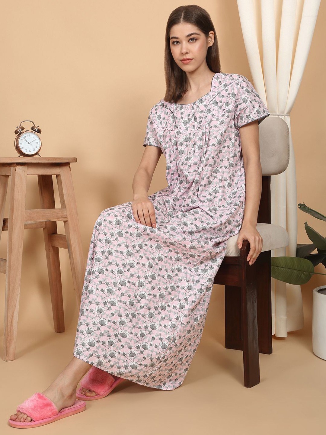 

SAANJ Women Floral Printed Pure Cotton Maxi Nightdress, Pink