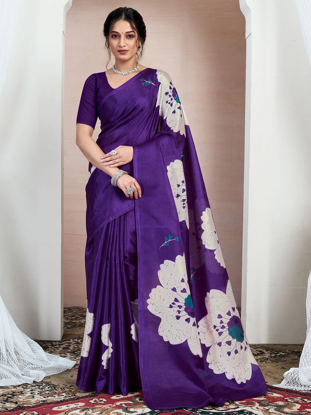 

KALINI Floral Printed Saree, Violet