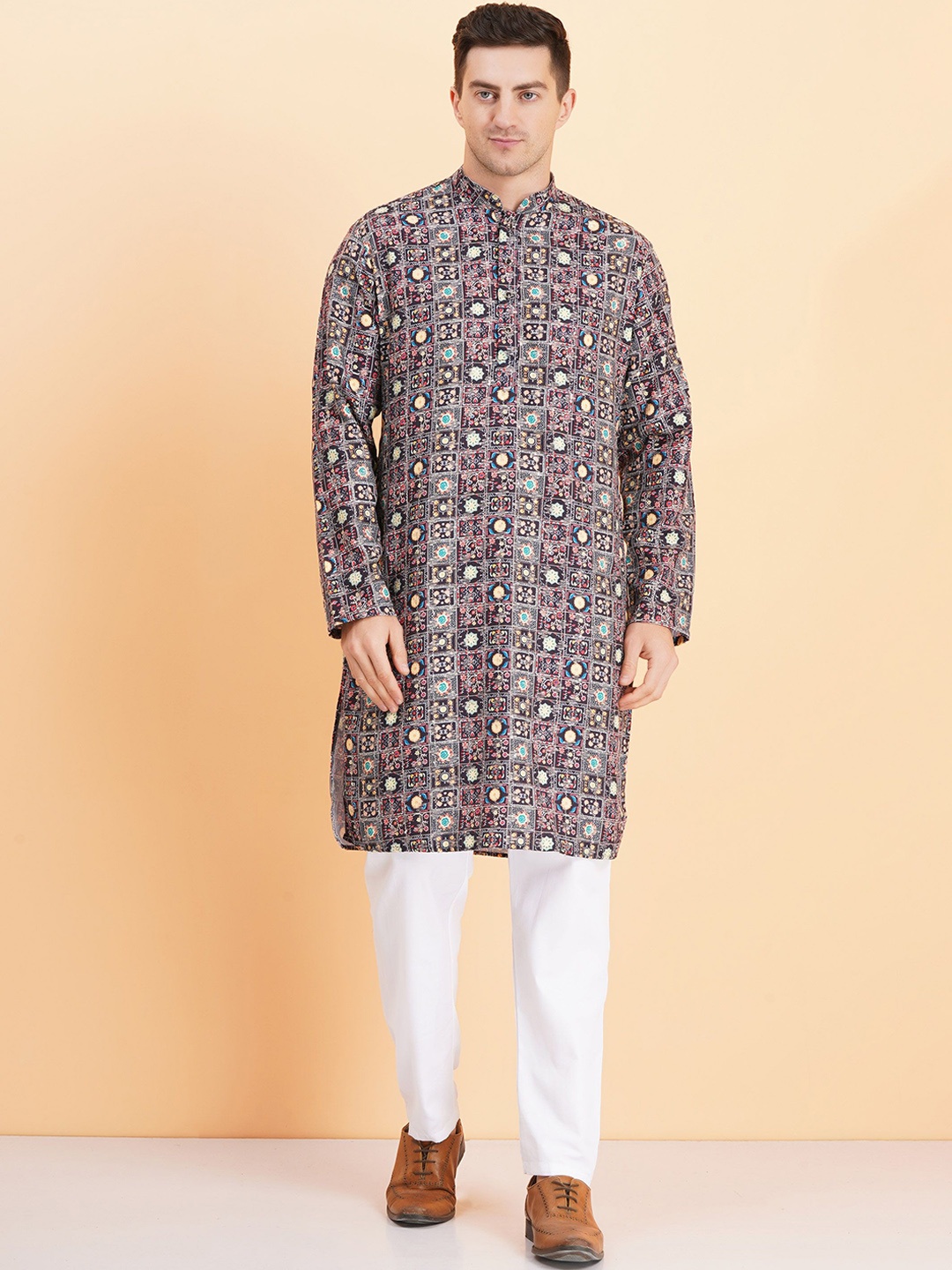 

SG LEMAN Men Floral Printed Regular Kurta with Pyjamas, Navy blue