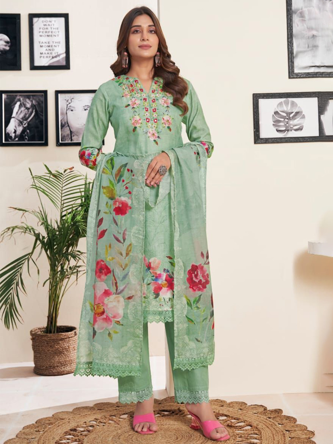 

RAGHVENDRA TEXTILES Floral Printed Notch Neck Straight Kurta With Trouser & Dupatta, Green