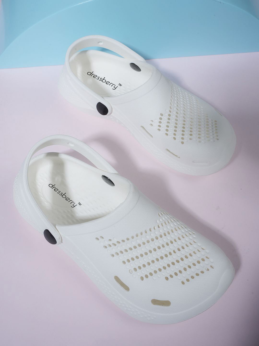 

DressBerry Women Rubber Thong Flip-Flops, White