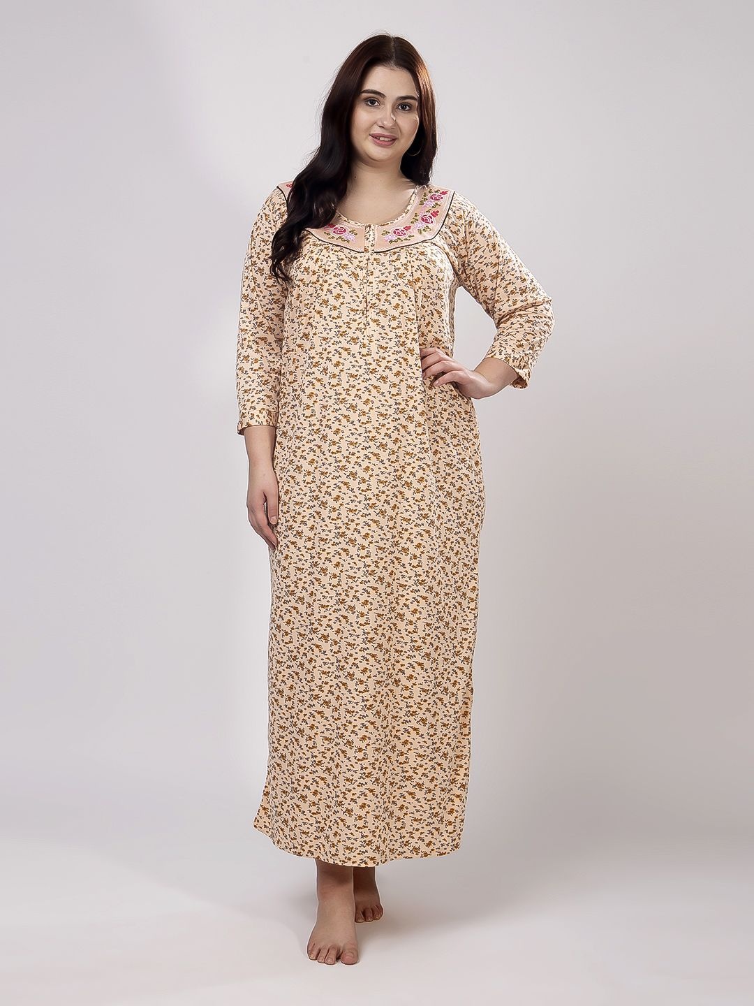 

CHUI MUI Printed Maxi Nightdress, Beige