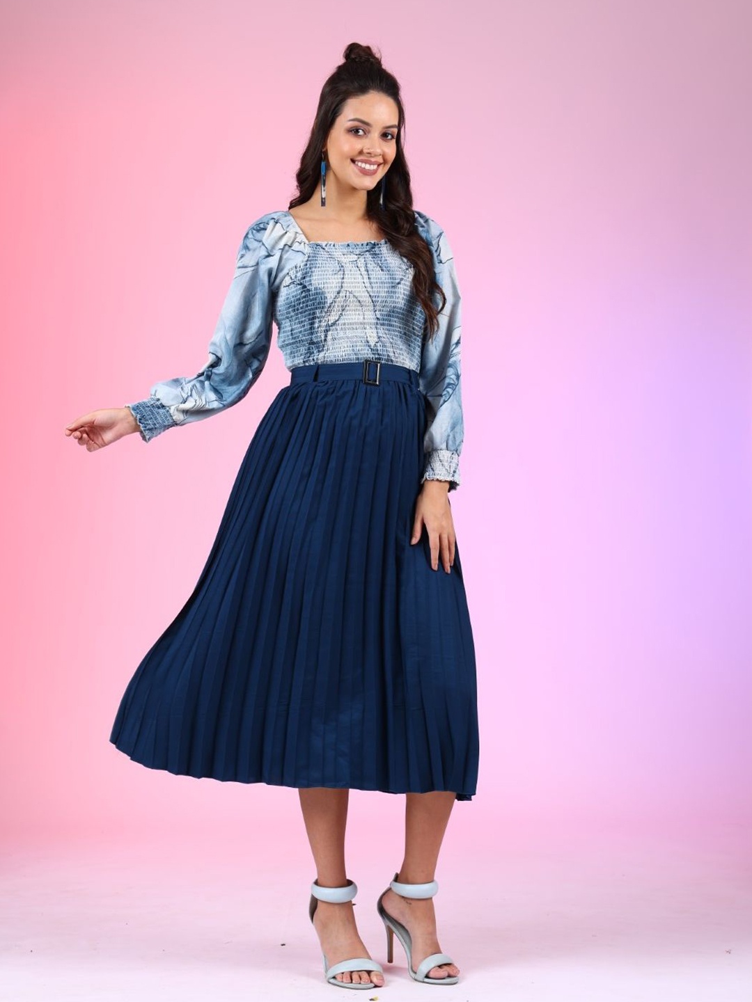 

Vastani Enterprise Women Printed Crepe Fit & Flare Dress, Blue