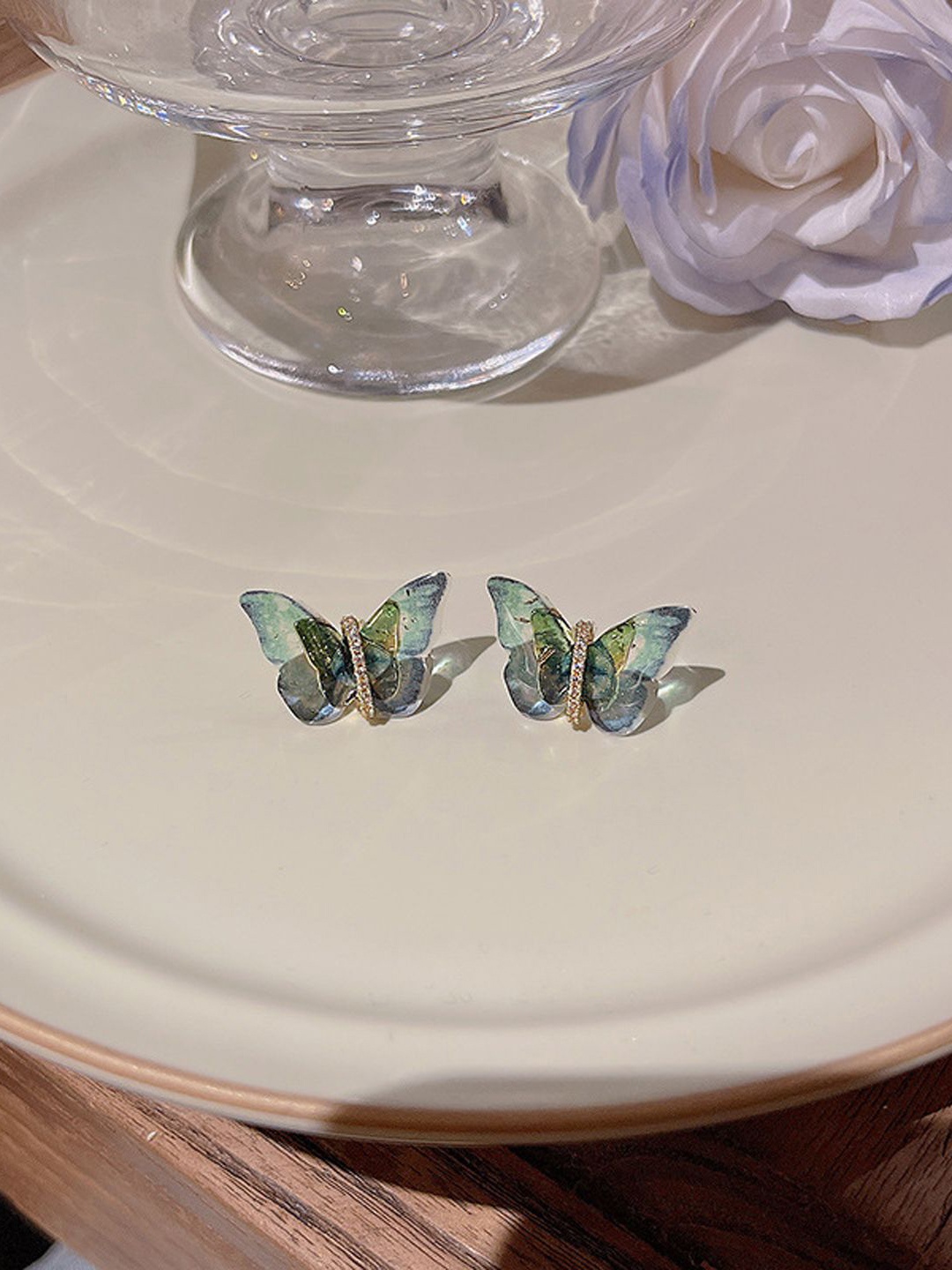 

Just Lil Things Contemporary Ear Cuff Earrings, Green