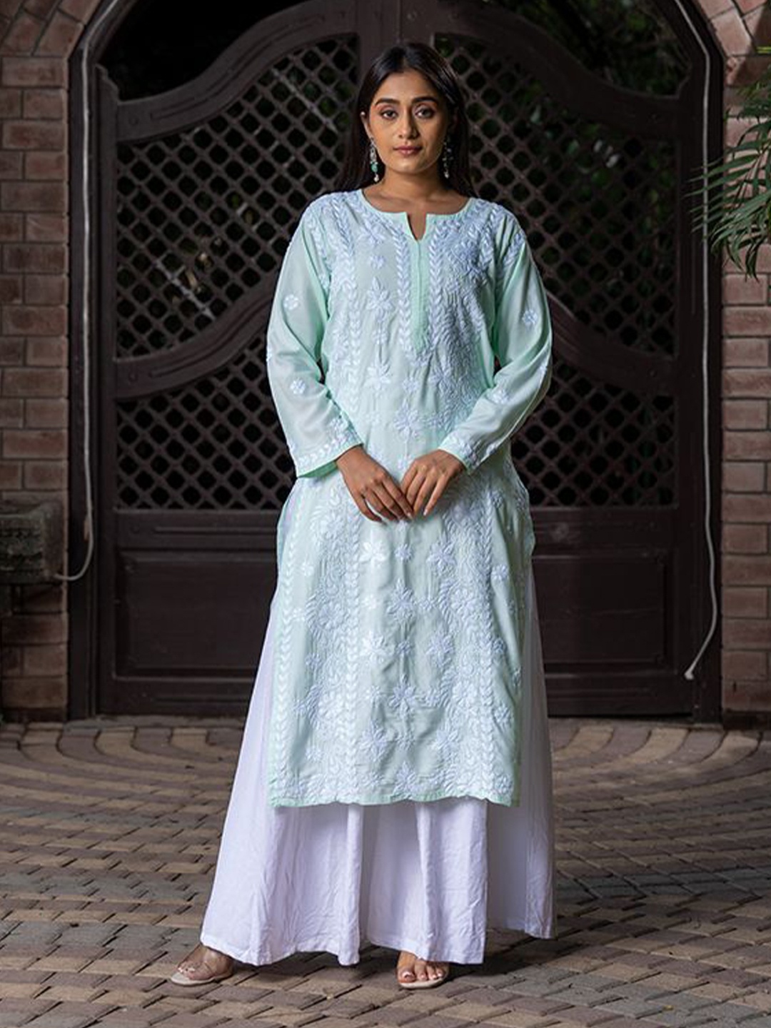 

craftroots Women Embroidered Modal Chikankari kurta, Blue
