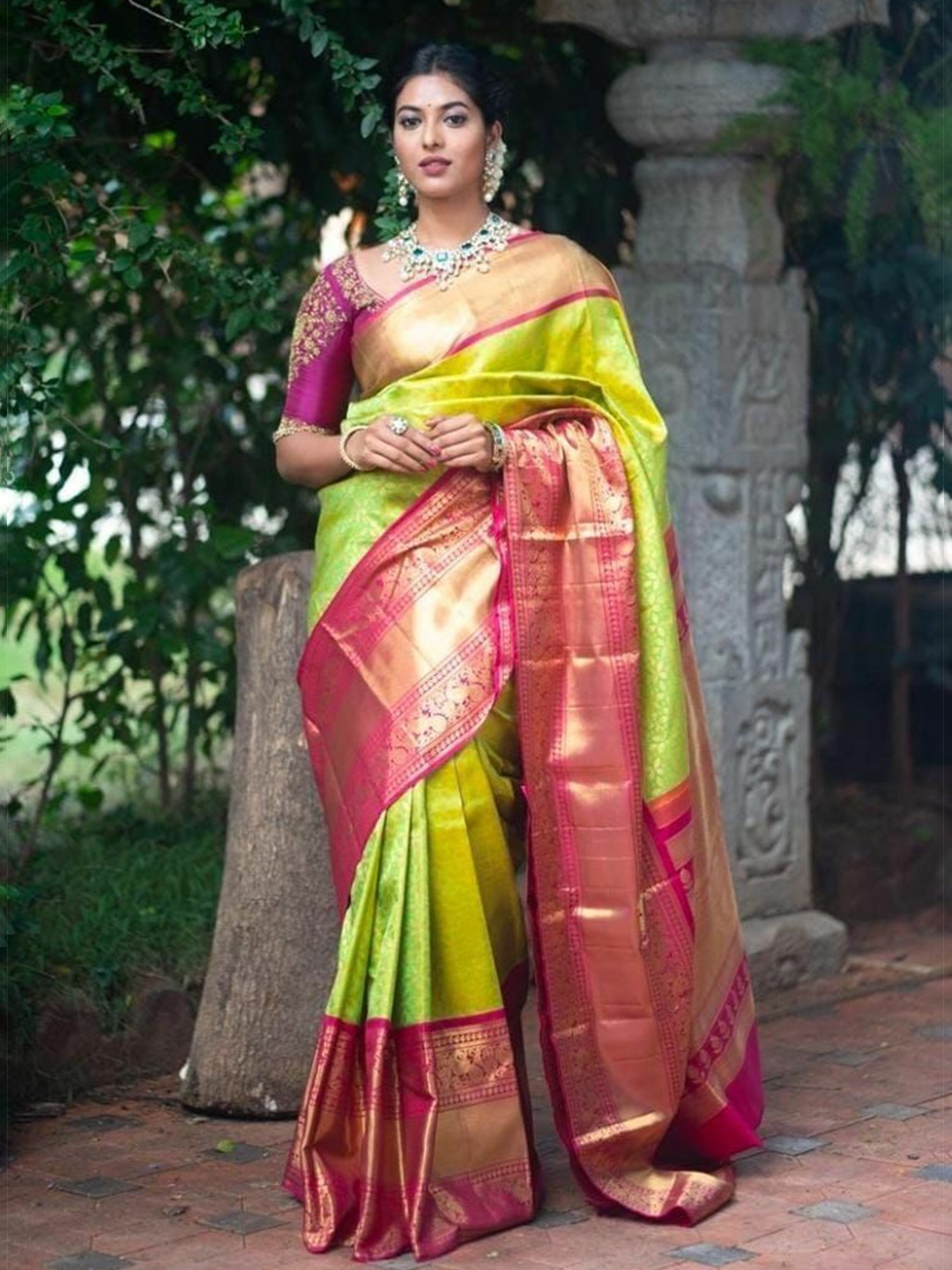 

bansari textiles Woven Design Zari Banarasi Saree, Green