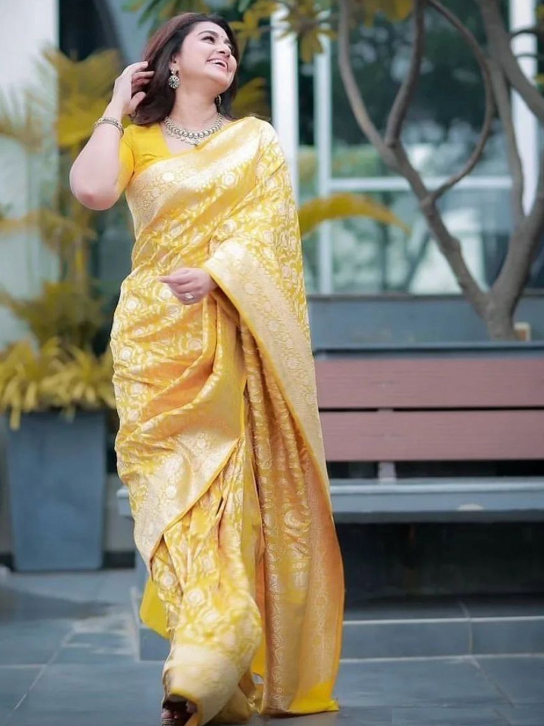 

bansari textiles Woven Design Banarasi Saree, Yellow