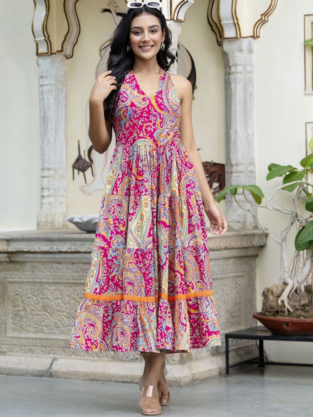 

Demirner Ethnic Motifs Printed V-Neck Anarkali Ethnic Dress, Pink