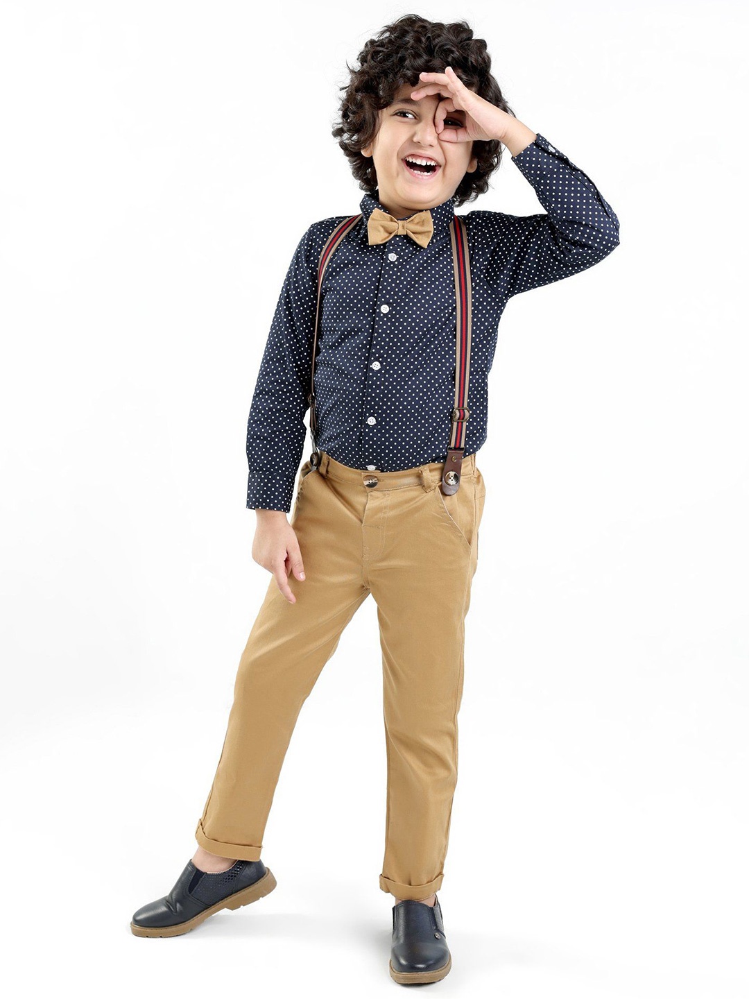 

Mark & Mia Boys Printed Long Sleeves Shirt With Trousers And Suspender, Navy blue