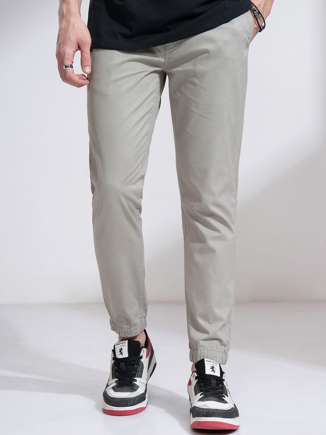 

HIGHLANDER Men Slim Jogger Fit Core Trouser, Grey