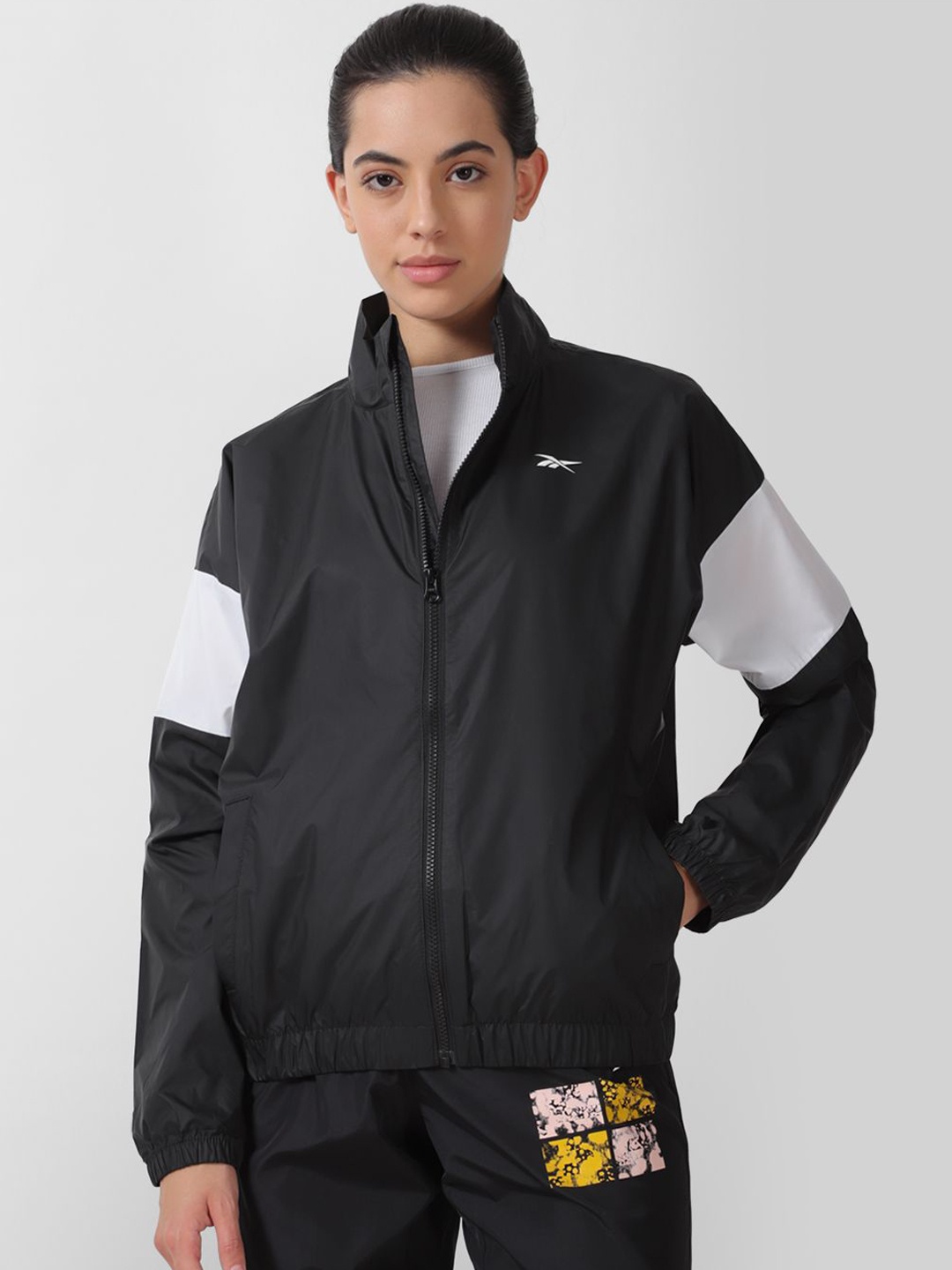 

Reebok Training Linear Logo Jacket, Black