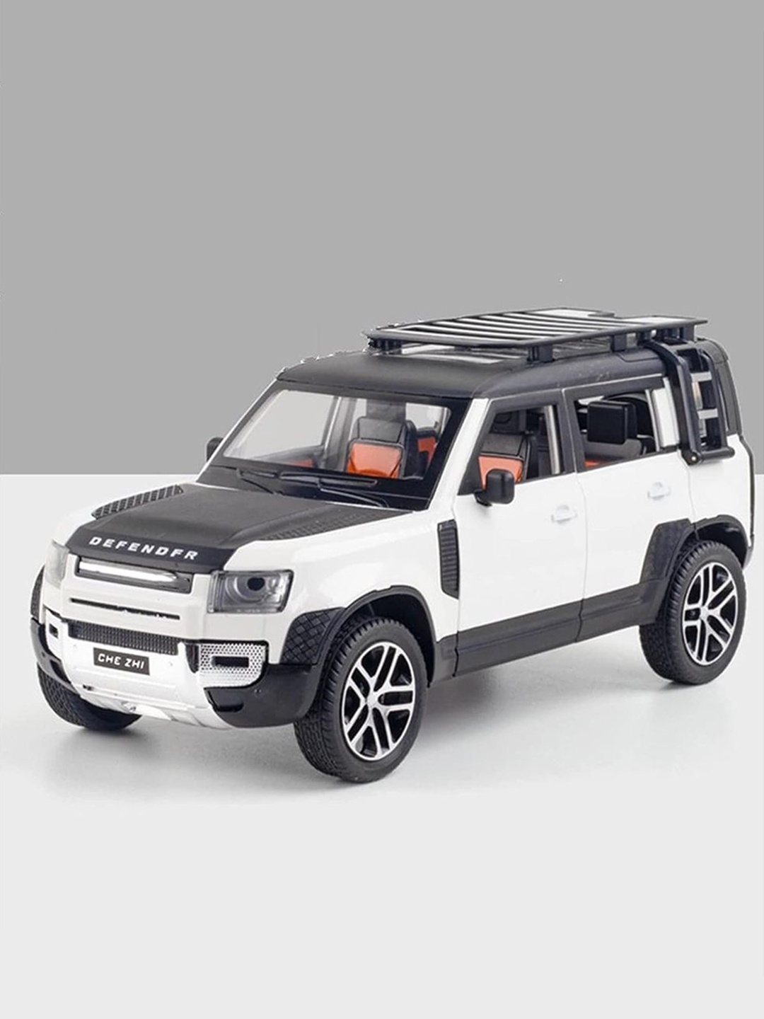 

UKAXA Kids Defender Alloy Pull Back With Openable Doors Light Sound Toy Car Vehicles, White