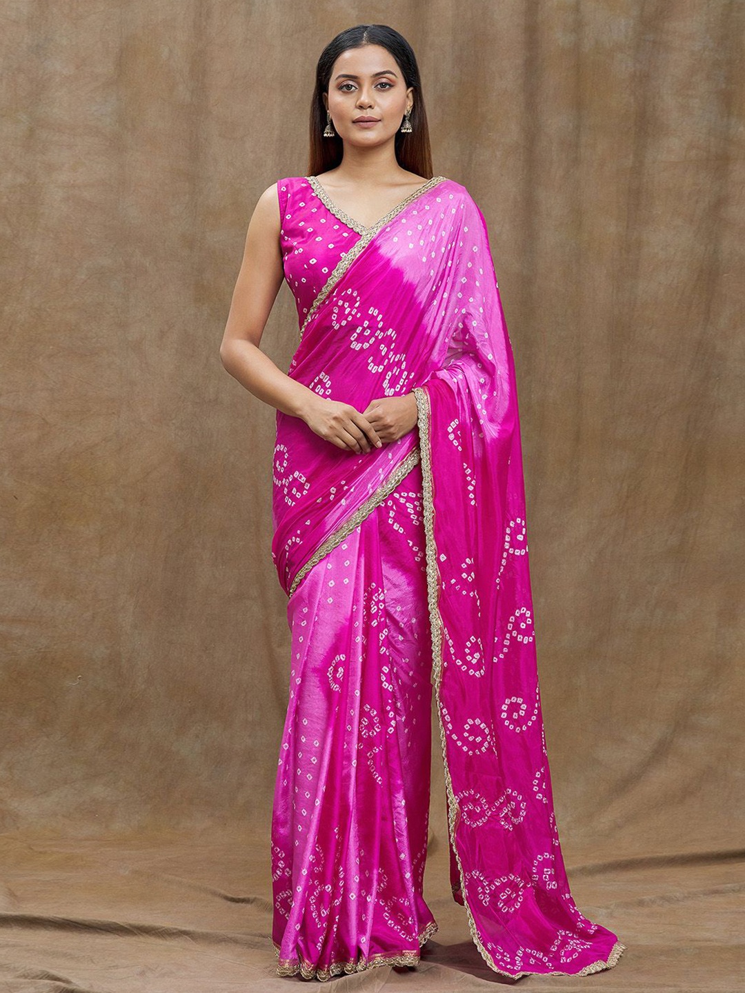 

Samyukta Singhania Pure Silk Bandhani Saree, Magenta