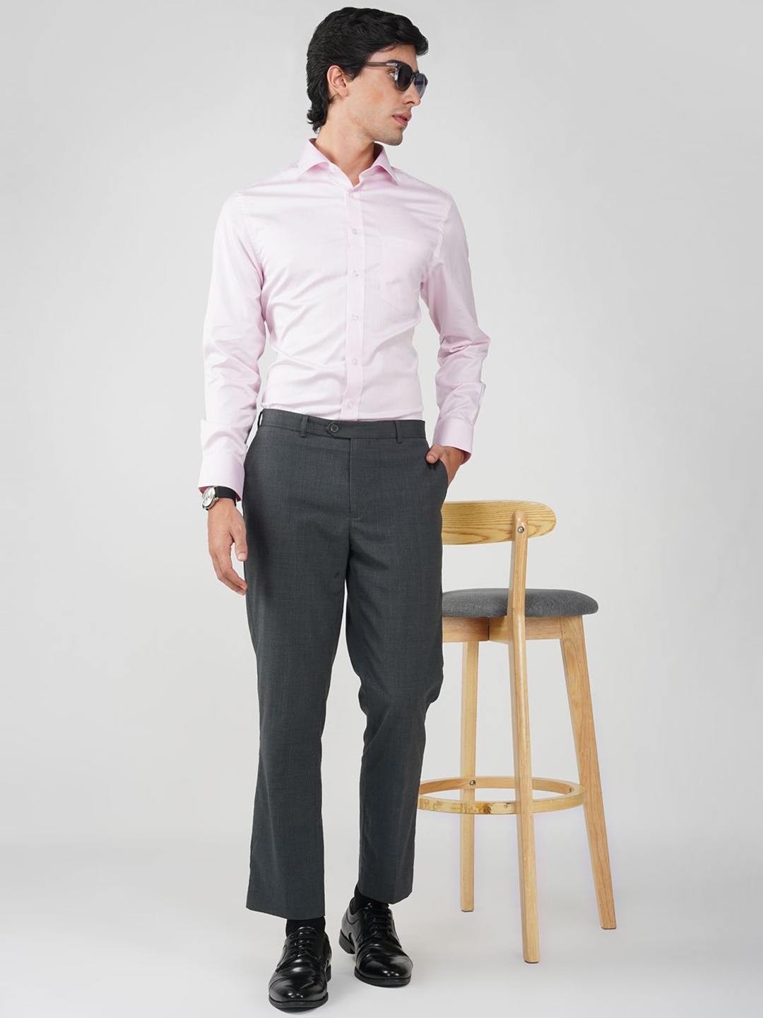 

FASHION FORMAL Men Classic Fit Spread Collar Solid Cotton Formal Shirt, Pink