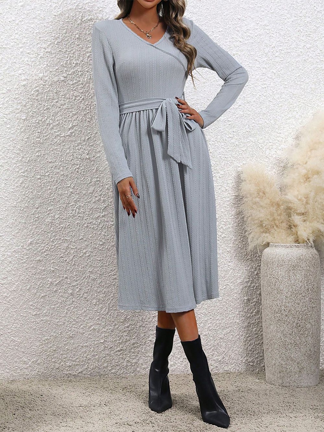 

StyleCast x Revolte Women V-Neck Wrap Midi Dress, Grey