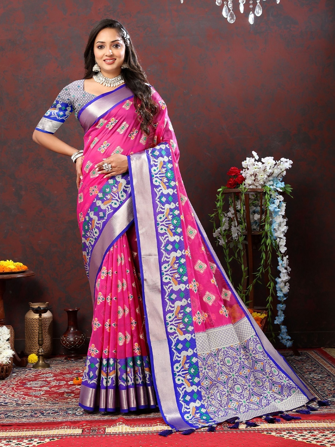

bansari textiles Woven Design Zari Paithani Saree, Pink