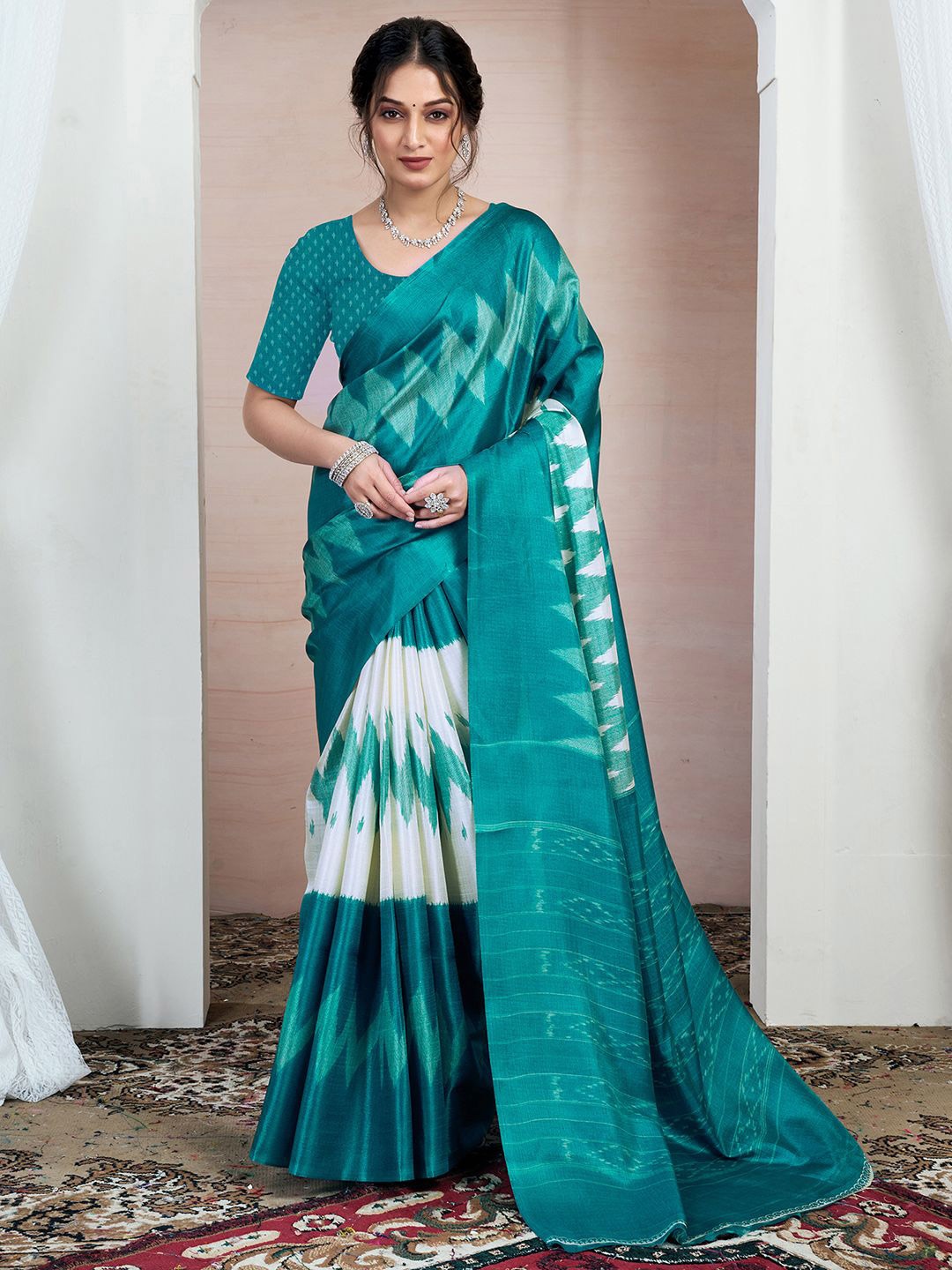 

KALINI Silk Blend Saree, Blue