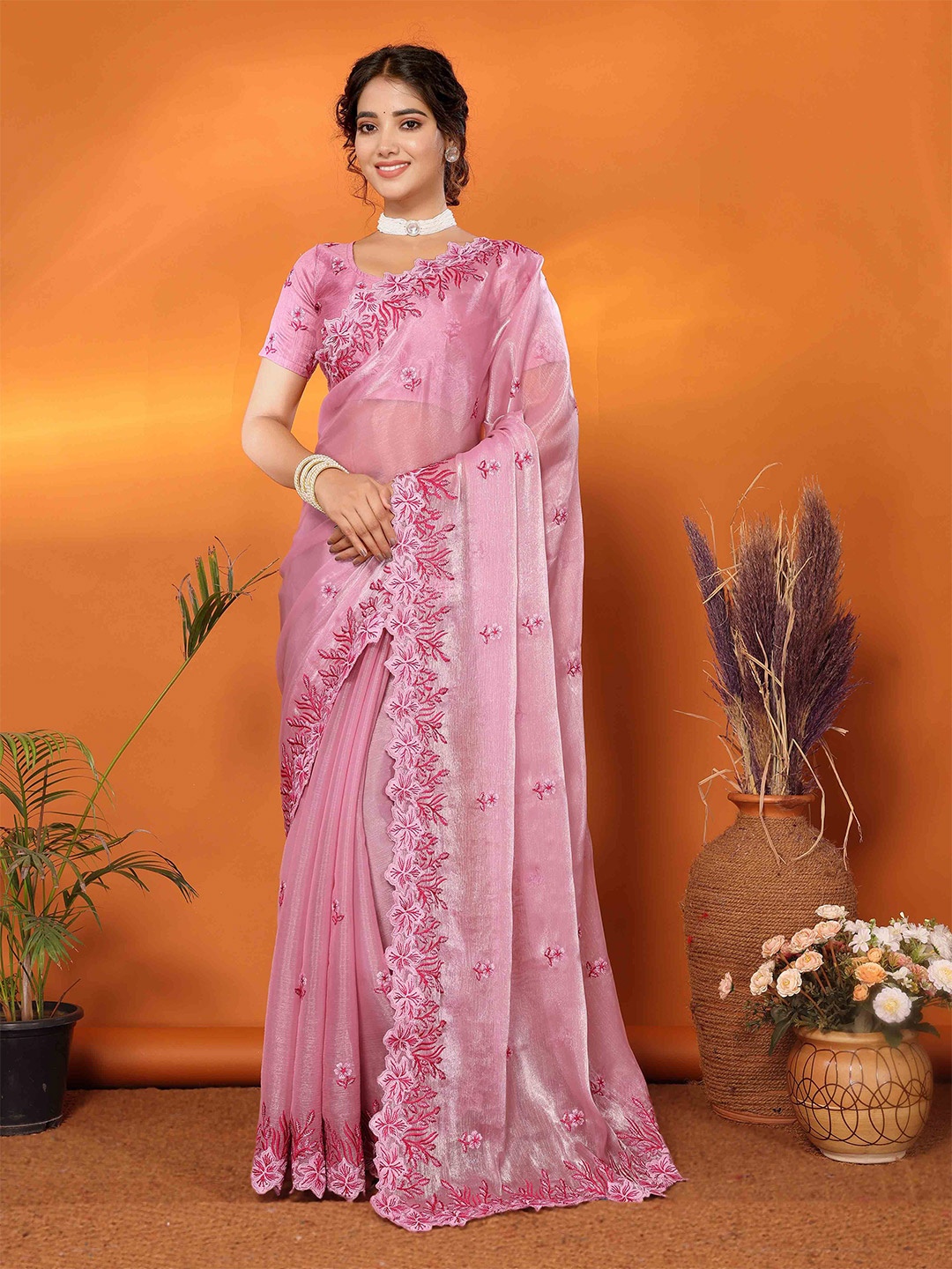 

Blissta Floral Embroidered Saree, Pink