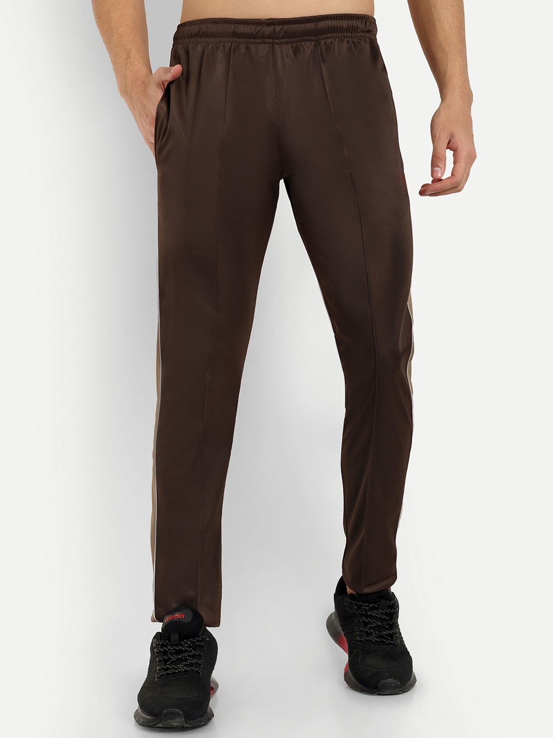 

Moda Rapido Men Side Stripe Detailing Slim Fit Track Pant, Brown