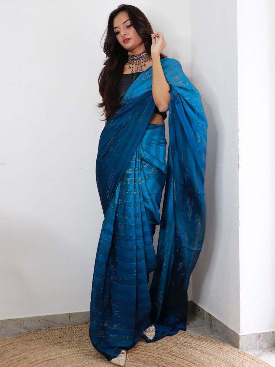 

bansari textiles Ombre Dyed Zari Striped Saree, Blue