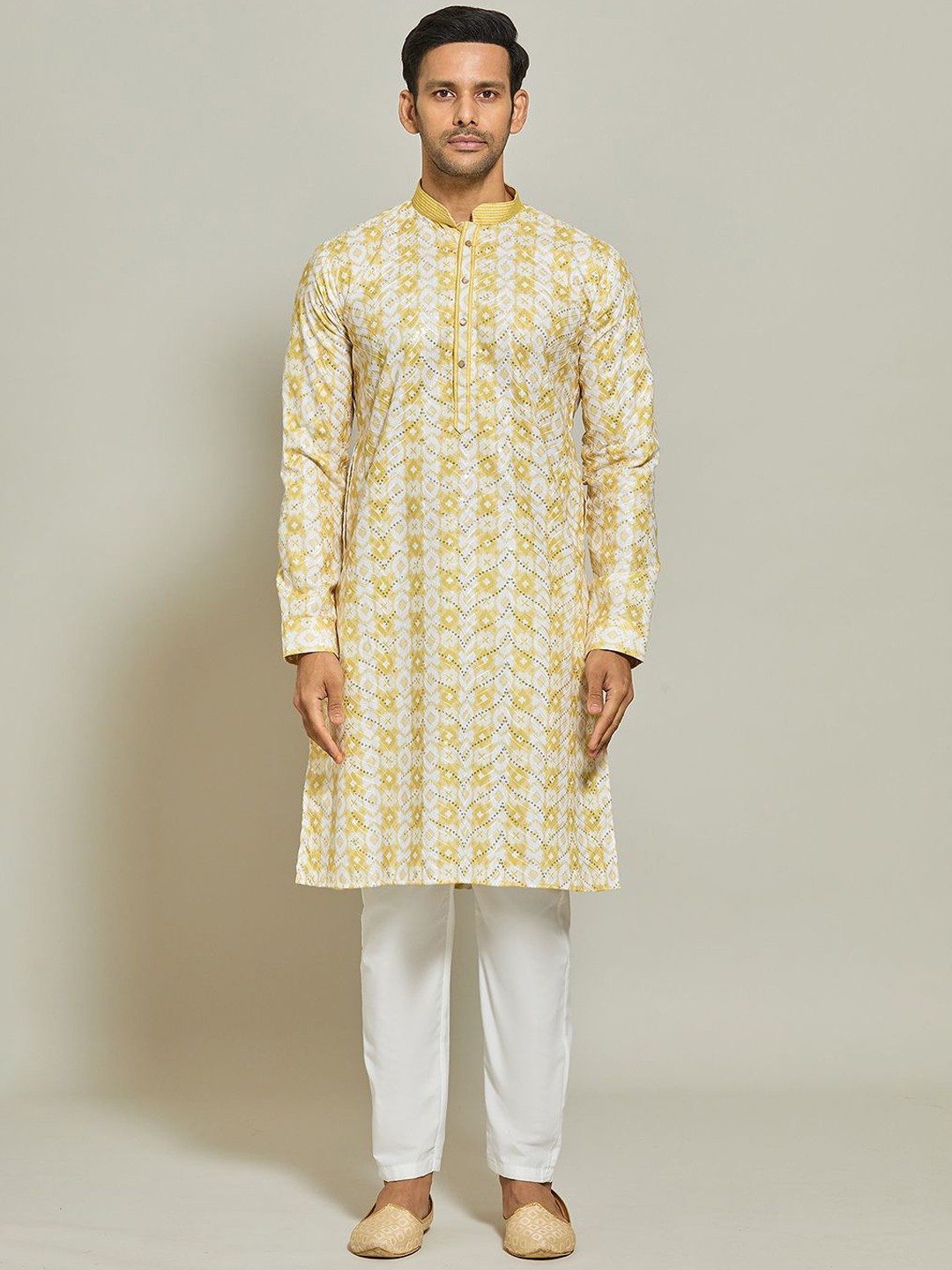 

Arihant Rai Sinha Men Printed Regular Pure Cotton Kurta with Trousers, Yellow