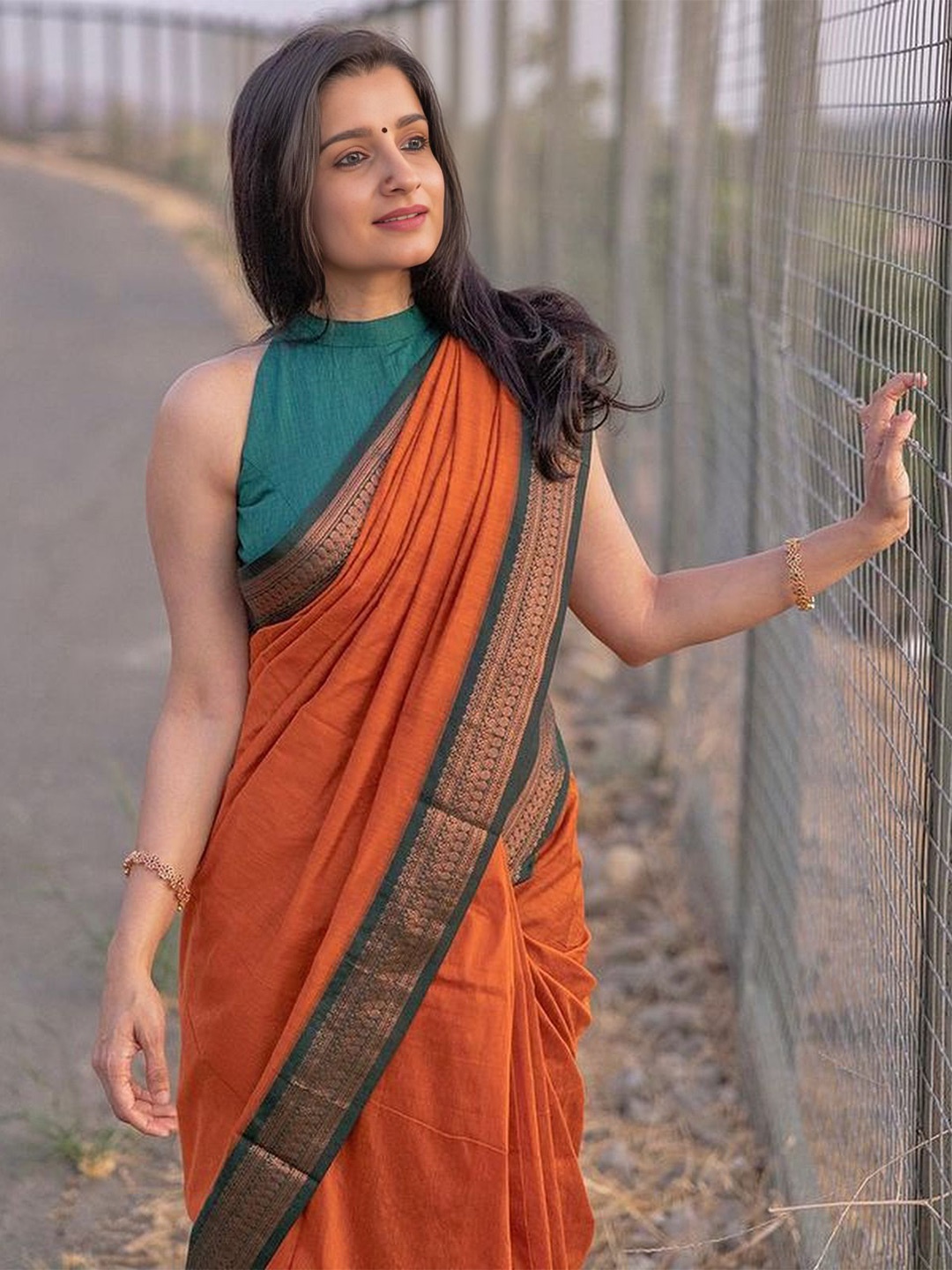 

bansari textiles Woven Design Zari Kanjeevaram Saree, Orange