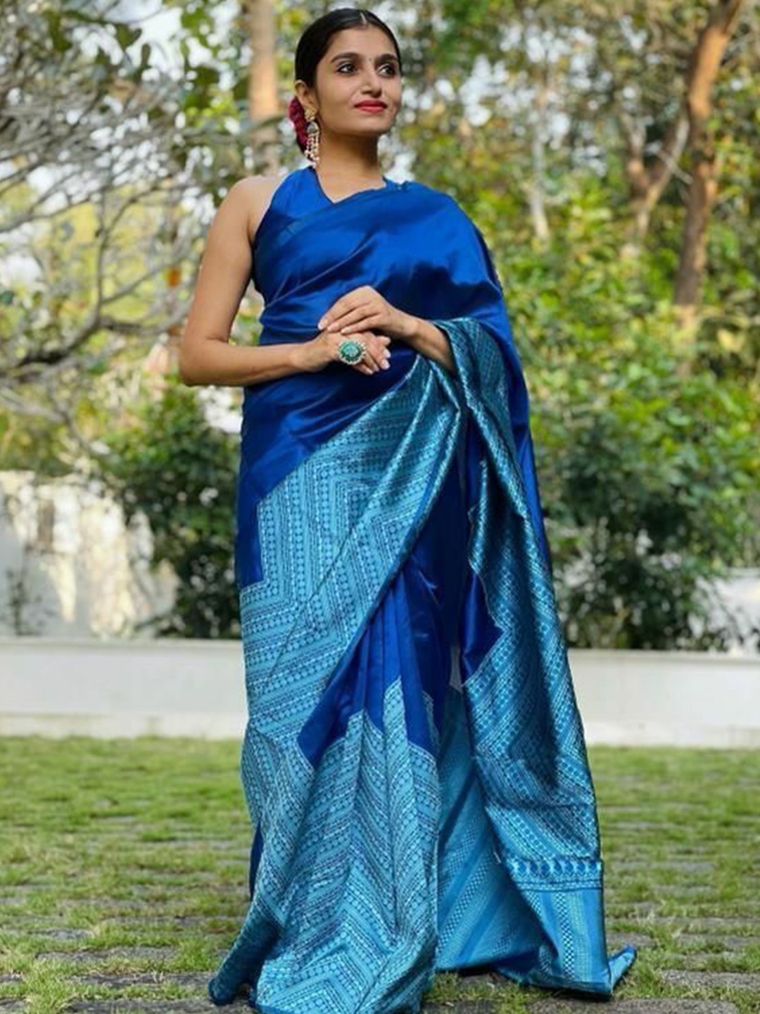 

bansari textiles Zari Banarasi Saree, Blue