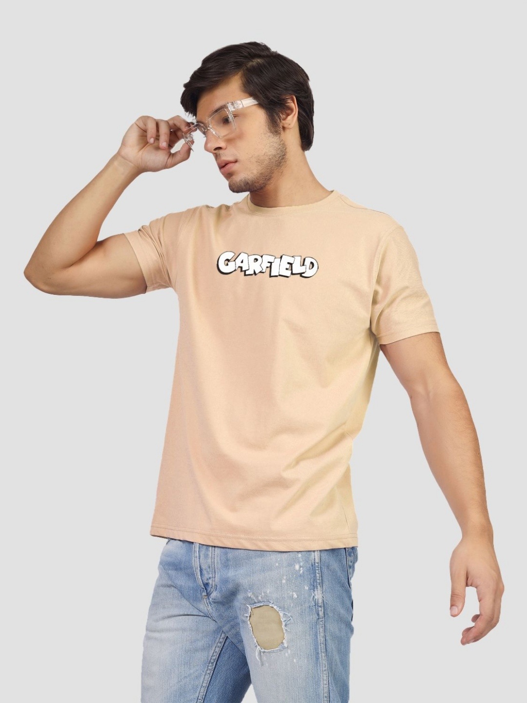 

Greylongg Men Garfield Graphic Printed Round Neck T-shirt, Beige